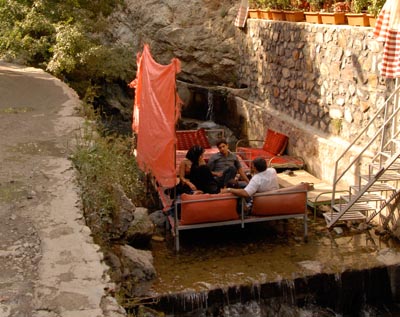 Lungern in Darband